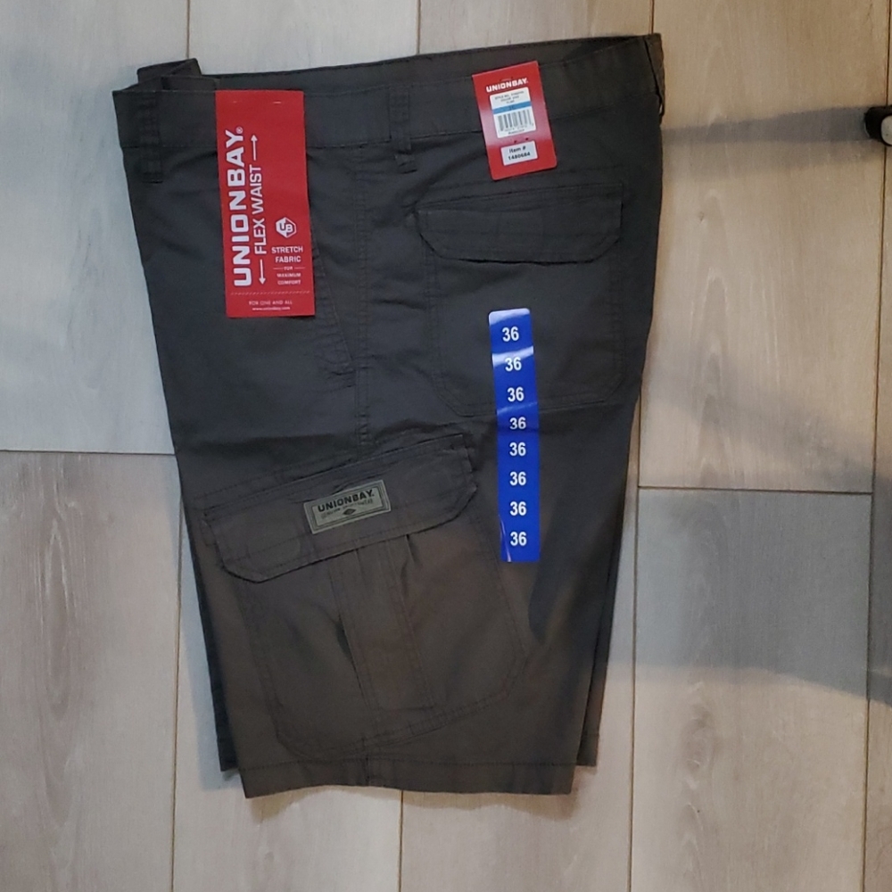 UNIONBAY MEN'S CARGO SHORTS